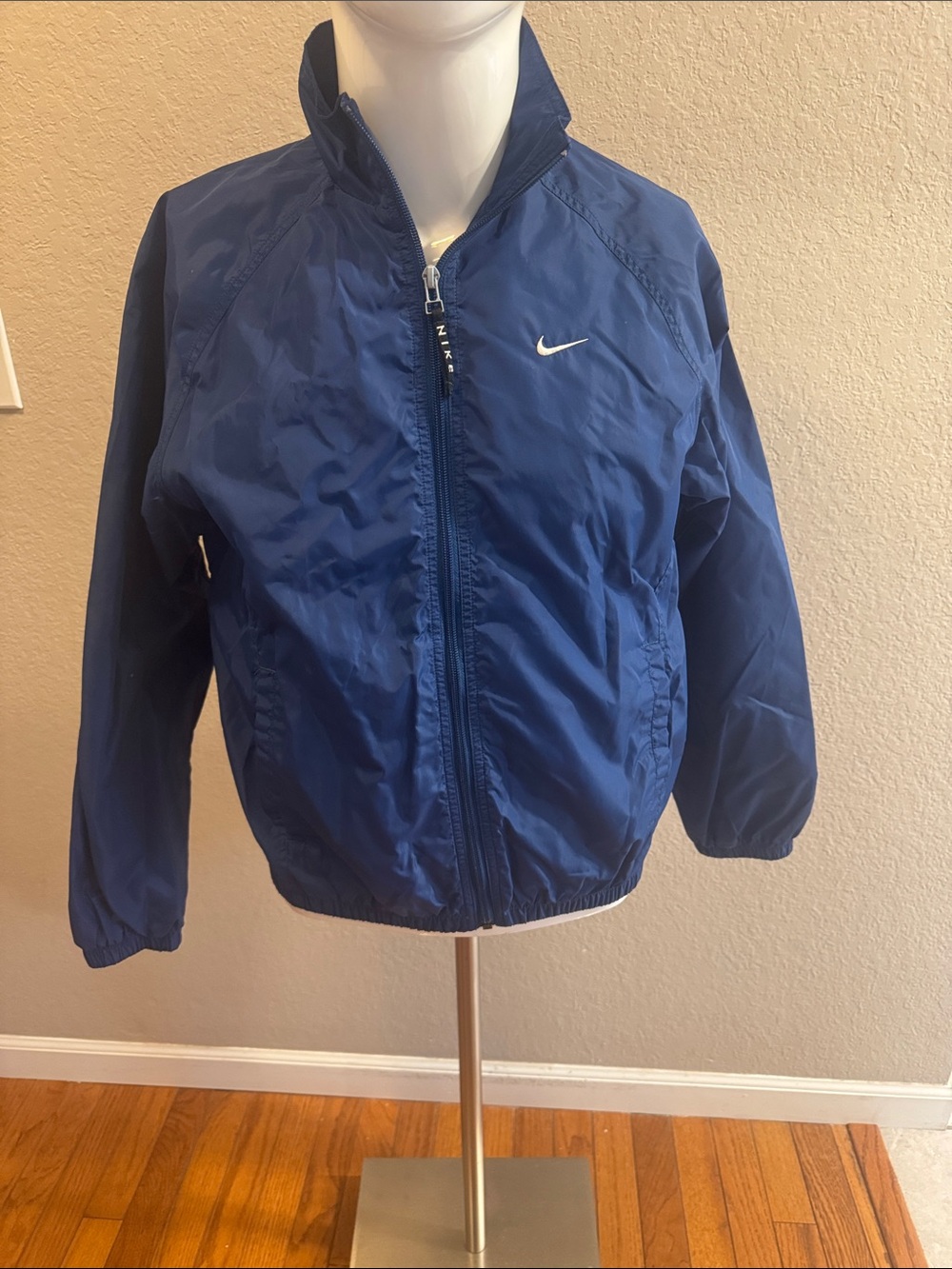 Vintage Nike Navy and White Zip Windbreaker Jacket Womens size Small 4-6